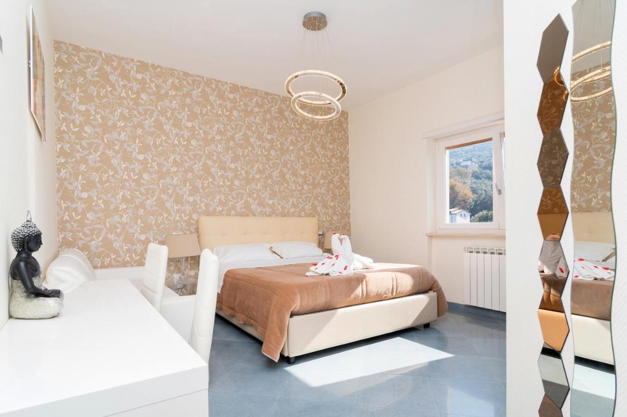 Guest House Emily Suites Sorrento Eksteriør bilde