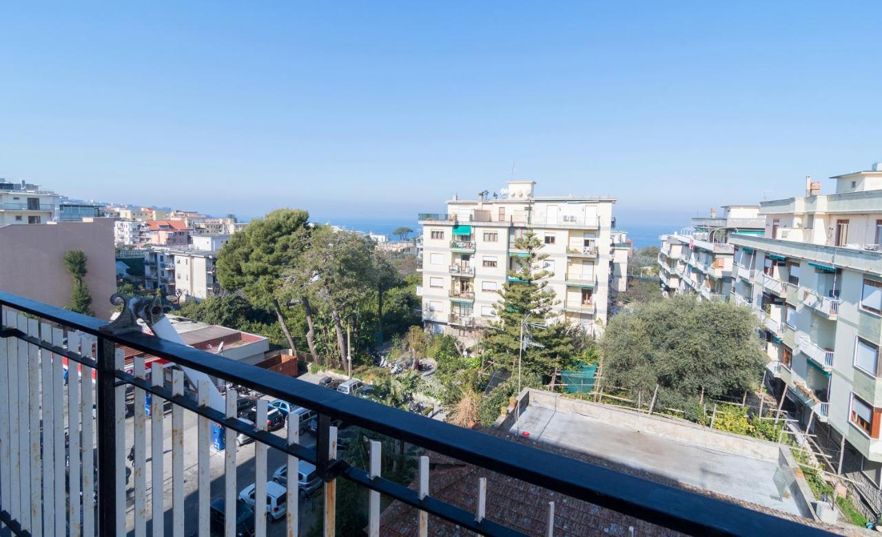 Guest House Emily Suites Sorrento Eksteriør bilde